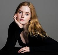 Ellie Bamber