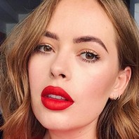 Tanya Burr